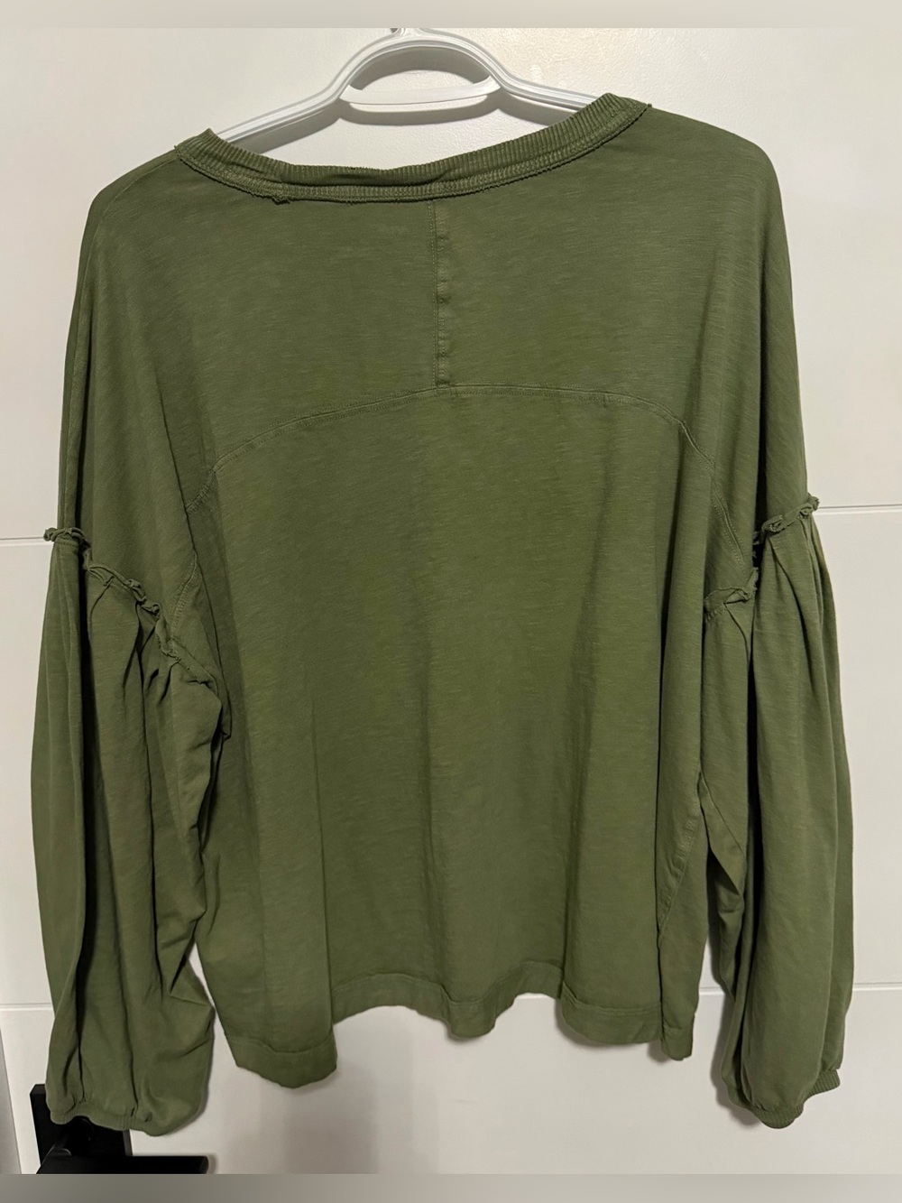 Aerie:Balloon Long Sleeve Top (ptp approx 25in) Size Large - Picture 3 of 9